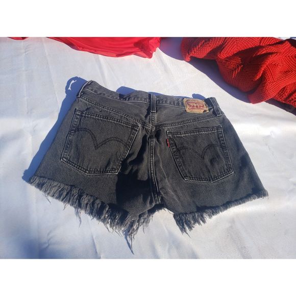Iconic Levi's 501 Shorts - Frayed Hem, Washed Black - Effortless Cool! W30 - Picture 3 of 8